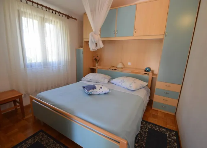 Franka 1 With Terrace Near The Beach, Artatore Apartamento *